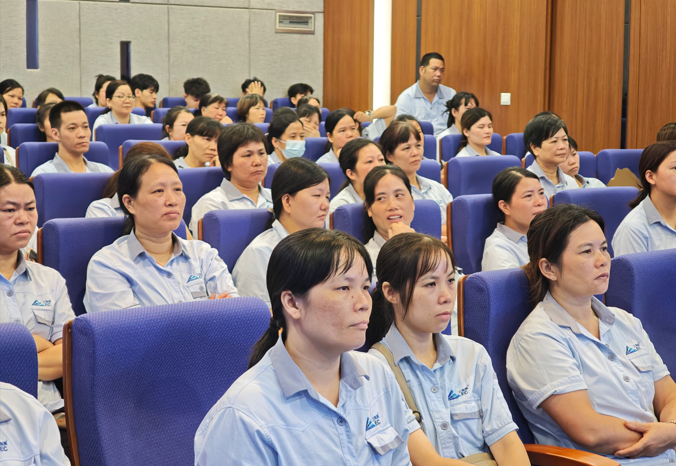 三角洲集团2024年终表彰大会